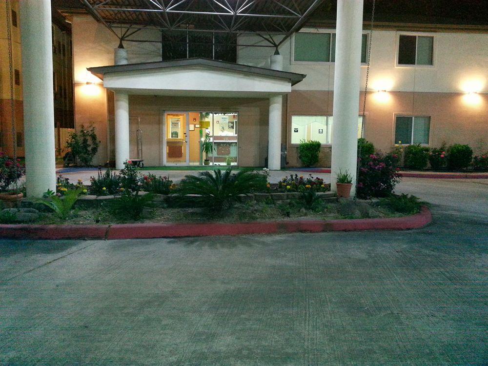 Motel 6 Humble, Tx - Houston International Airport Bagian luar foto