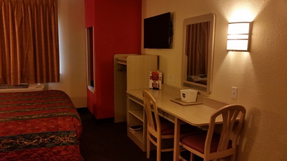 Motel 6 Humble, Tx - Houston International Airport Bagian luar foto