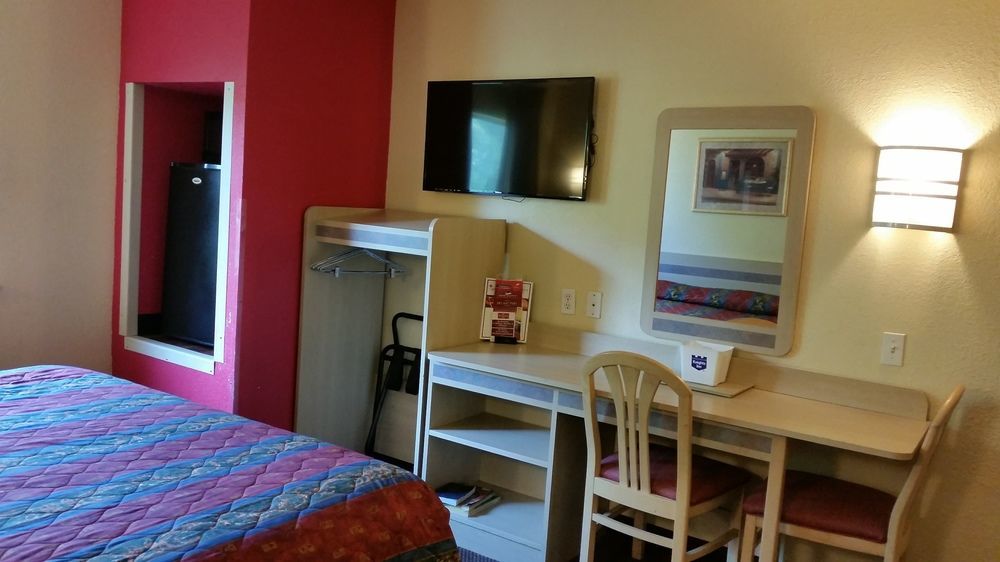 Motel 6 Humble, Tx - Houston International Airport Bagian luar foto